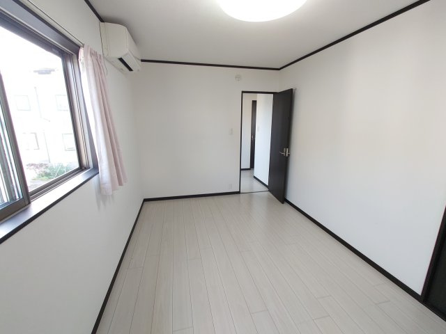 岩出市相谷・中古戸建・116091の洋室