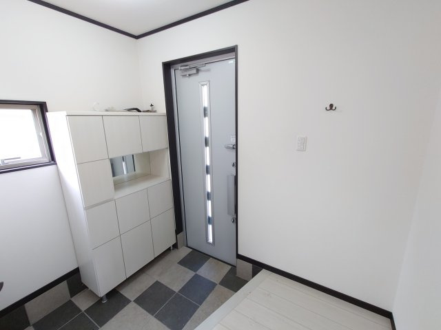 岩出市相谷・中古戸建・116091の玄関