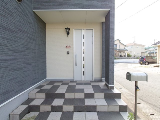 岩出市相谷・中古戸建・116091の玄関