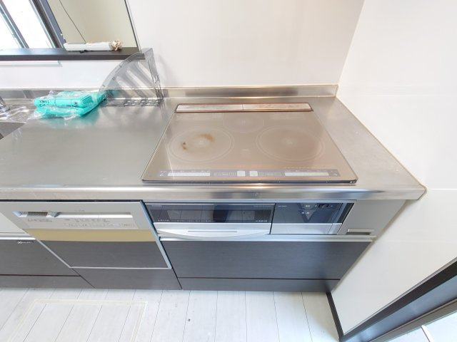 岩出市相谷・中古戸建・116091のキッチン