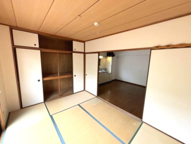 グレードタイム六甲の和室