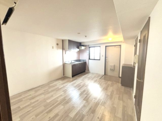 ヴィレッジ・リバー住吉の居間・リビング