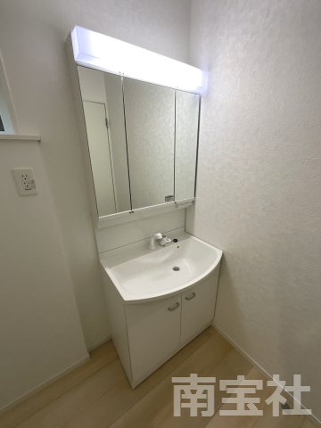 【独立洗面台】