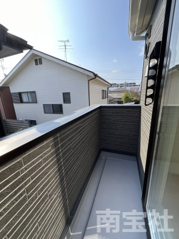 【バルコニー】