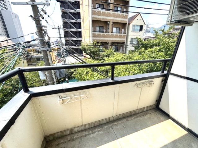王子パークルームⅡのバルコニー