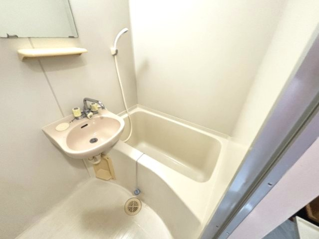 王子パークルームⅡの浴室