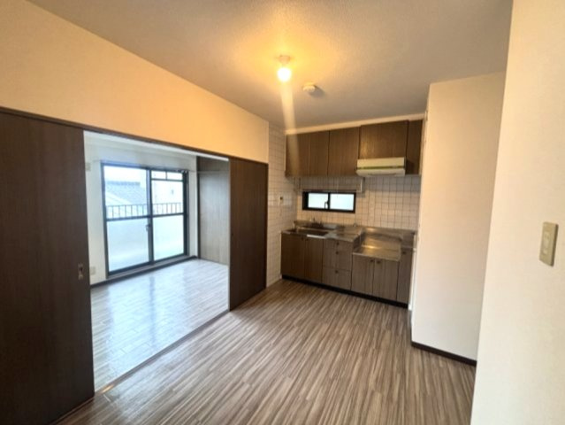 大栄・Kobe十一屋の居間・リビング