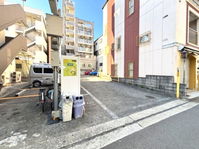 メゾン光陽の駐車場