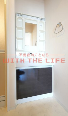 シャン・ドゥ・ポワロの独立洗面台|使いやすい独立洗面台です