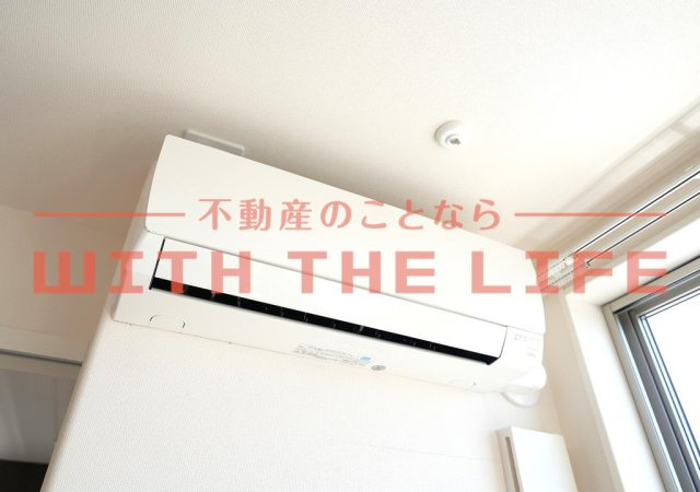 シャン・ドゥ・ポワロのその他