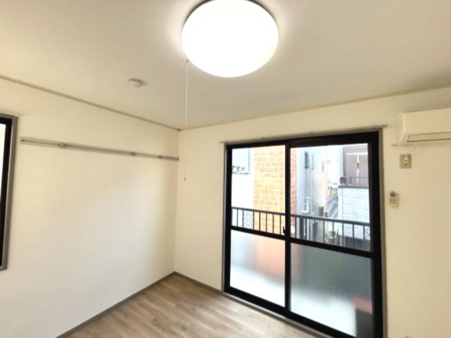 フローラルハイツ神前の居間・リビング