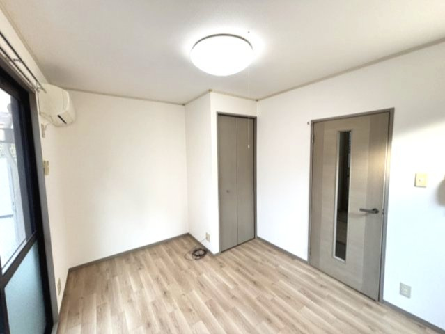 フローラルハイツ神前の寝室