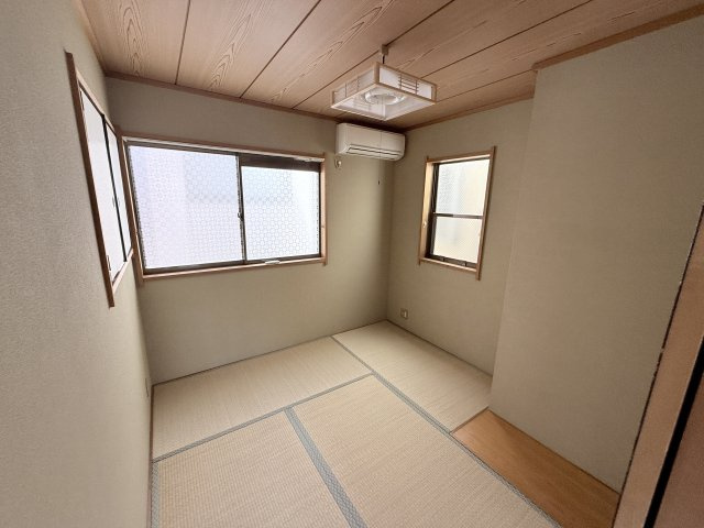 友田町貸家の和室