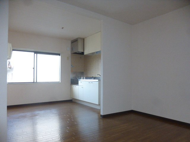 白東ハイツＡの居間・リビング