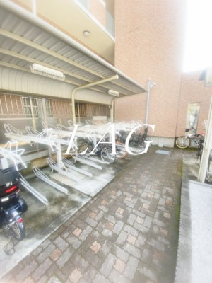 【その他共用部分】 | ロイヤルヒルズ浦和 | 駐輪場です。