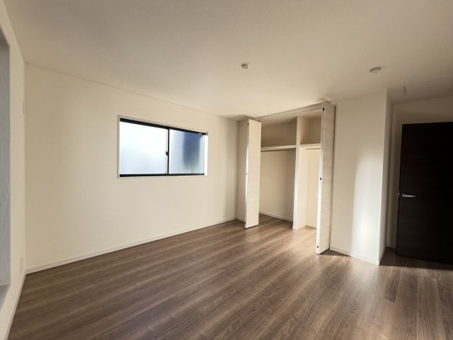 磯城郡田原本町阪手　第12期　の寝室|寝室8.5帖　大きいクローゼット付き