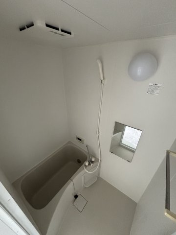 コンフォルト中山の浴室