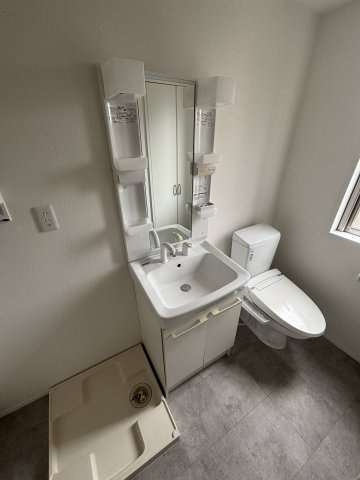 コンフォルト中山の独立洗面台