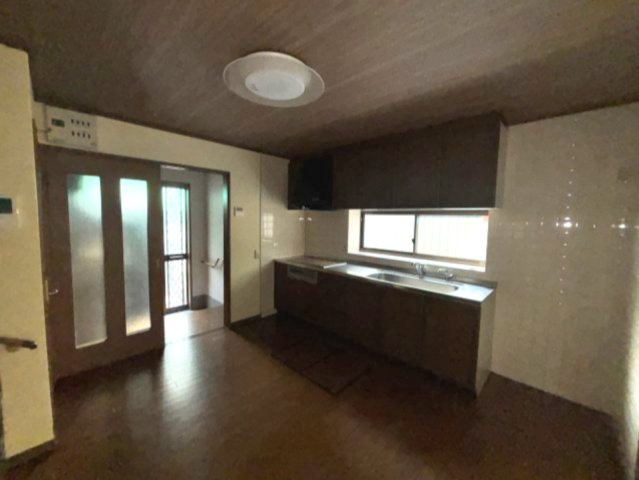 東灘区田中町3丁目戸建ての居間・リビング