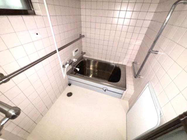 東灘区田中町3丁目戸建ての浴室