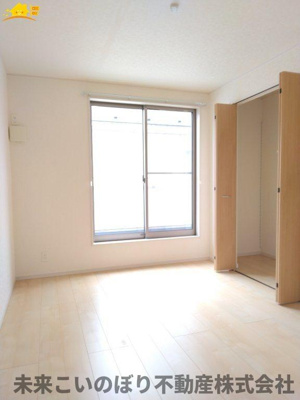 【子供部屋】 | 加須市久下3丁目中古戸建て | 子供部屋としても使い勝手の良いお部屋です