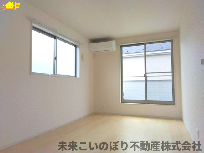 【洋室】 | 加須市久下3丁目中古戸建て | 使い勝手のいい洋室です