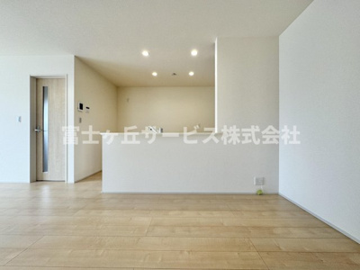 【キッチン】 | 静岡市清水区三保 5期 新築一戸建て | キッチン正面です