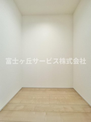 【収納】 | 静岡市清水区三保 5期 新築一戸建て | リビングダイニングにある収納です