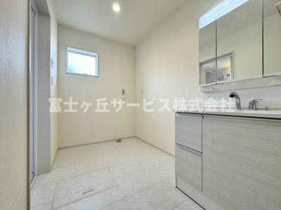 【脱衣所】 | 静岡市清水区三保 5期 新築一戸建て | 脱衣場です