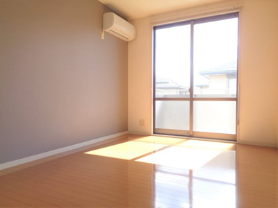 【居間・リビング】 | バリュージュ A棟 | 洋室5.9帖