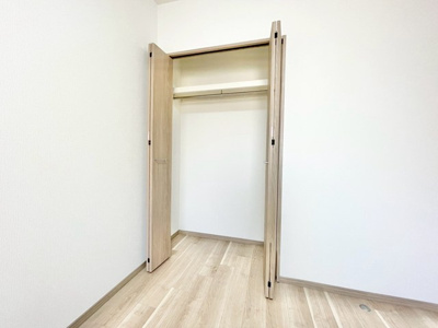 【収納】 | グランドール緑地公園 | エイブル売買事業部では、箕面市・豊中市・吹田市・池田市・茨木市・高槻市の北摂エリア全域で、物件のご紹介を致しております。北摂エリアにて購入物件をお探しの際は、当社までお問合せ下さいませ。