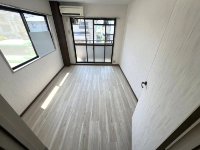 ルミエールＵＯＺＡＫＩの居間・リビング