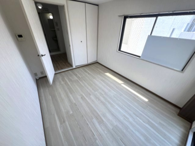 ルミエールＵＯＺＡＫＩの寝室