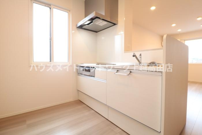 ノーブル スクエア Ｂのキッチン|対面式キッチン