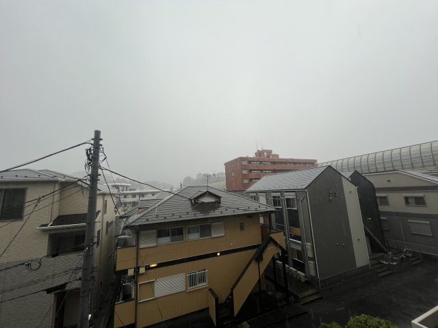 南西×南東向きのイイですねぇ～リノベ【ルネ和田町】の展望