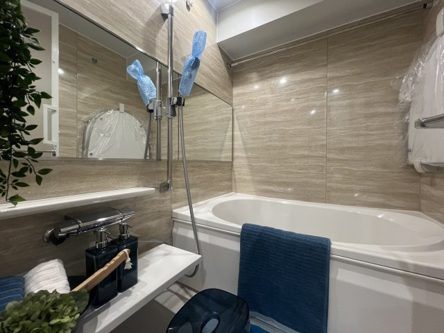 南西×南東向きのイイですねぇ～リノベ【ルネ和田町】の浴室|お風呂で日々の疲れを落としましょう