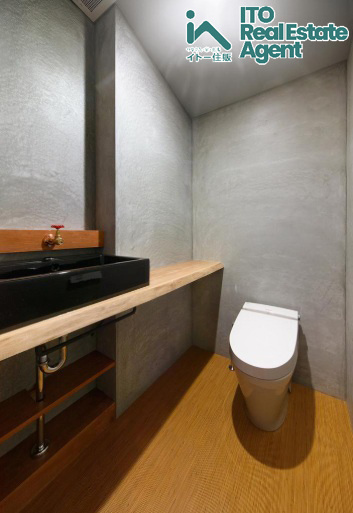 岡崎西福ノ川町 中古建のトイレ