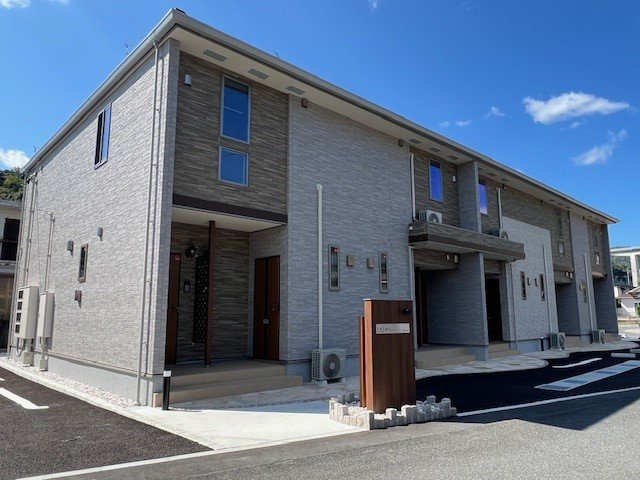 ロータスの外観|落ち着いた雰囲気の外観です