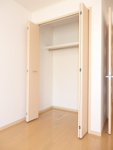 サンセール東野の収納|こまごまとしたものを収納できそうですね