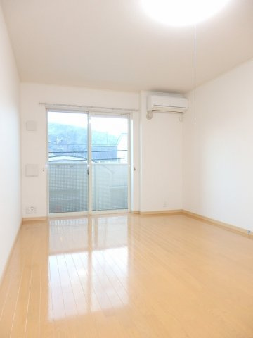 サンセール東野の居間・リビング|リビングです