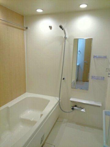 ファイン　ヴィラ　Ⅵ　Ｂの浴室|お風呂で日々の疲れを落としましょう