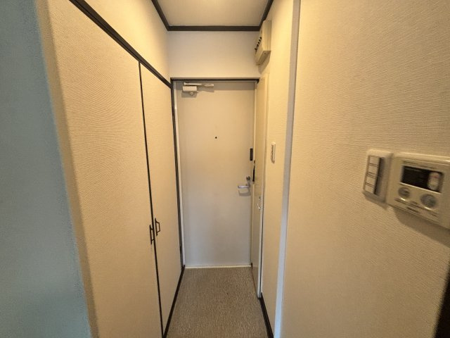 甲南山手ハイツの玄関