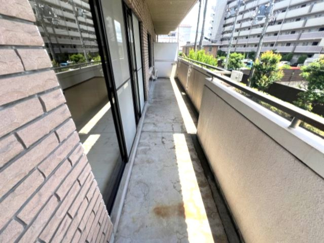 アーデンコート住吉川のバルコニー