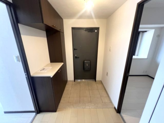 アーデンコート住吉川の玄関