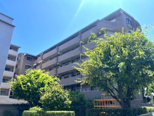 アーデンコート住吉川の外観