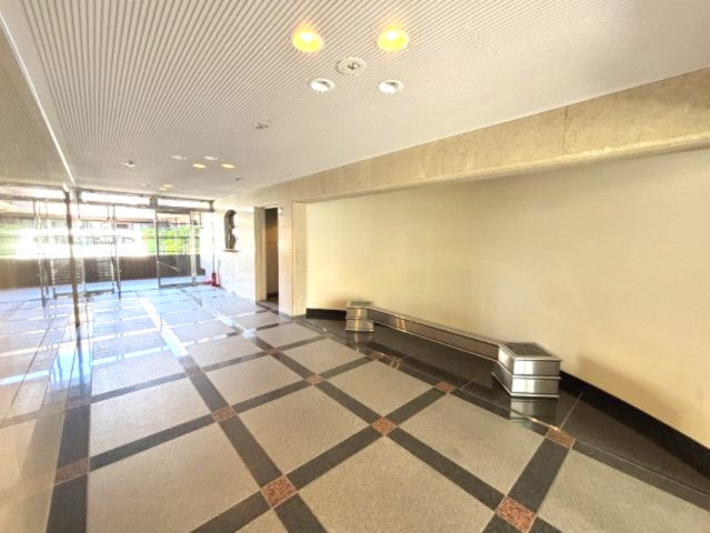 シュネルパークレジデンス　のロビー