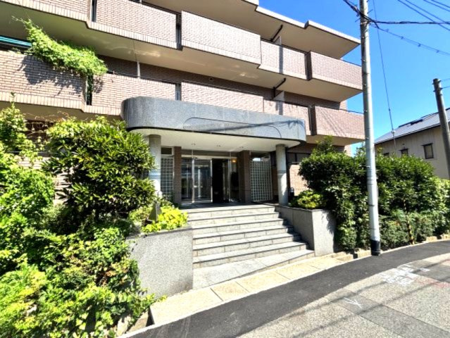 シュネルパークレジデンス　のエントランス