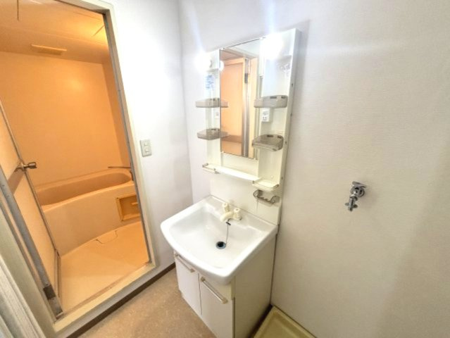 ラメゾンアンフォレットの独立洗面台