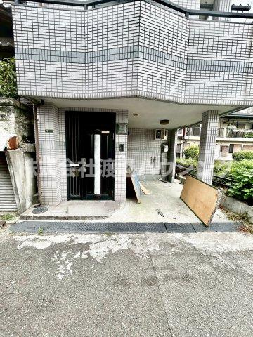 生野東３丁目一戸建のエントランス