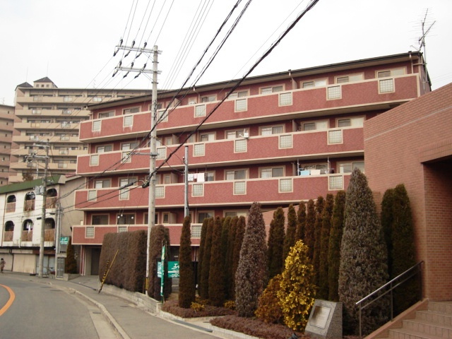 ノ・レーヴ宝塚の外観